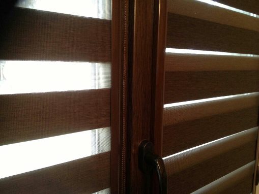 Buy closed roller blinds system UNI
